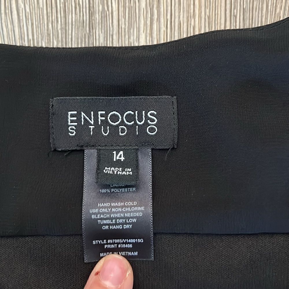 Enfocus studio Dress - Picture 3 of 8